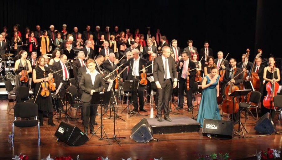 Με την Ορχήστρα Σύγχρονης Μουσικής της ΕΡΤ και τη Μικτή Χορωδία του Δήμου Μυτιλήνης «Νίκος Μυρογιάννης»