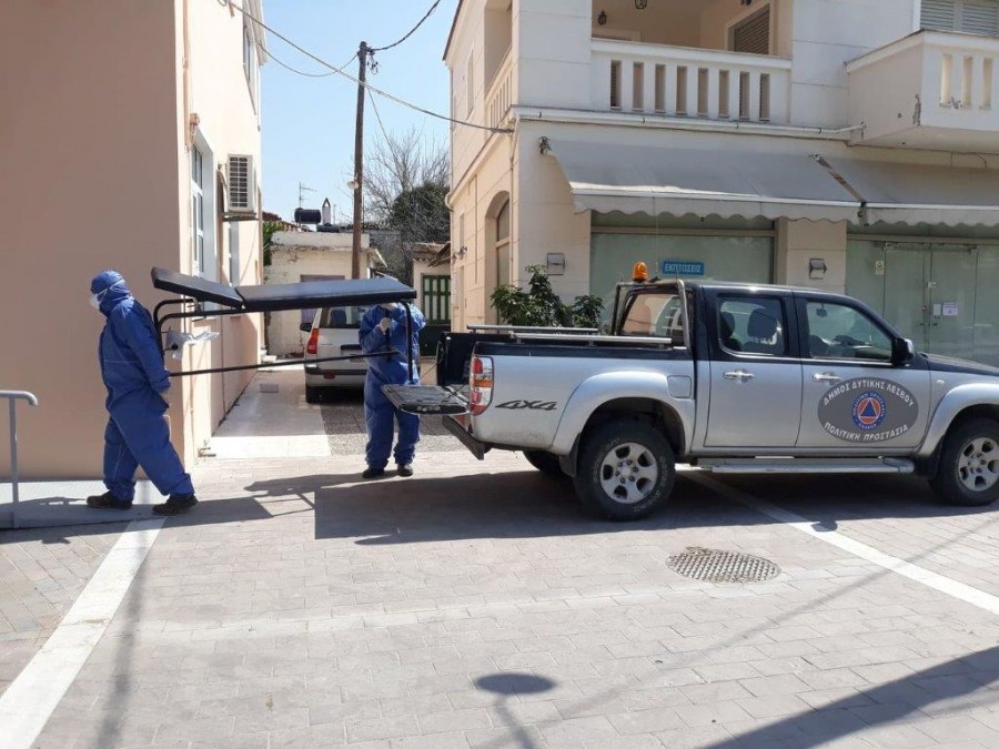 Στο κτήριο της πρώην Εμπορικής Καλλονής