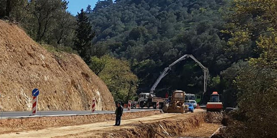 Για την Ε.Ο. Παπάδου Πλωμαρίου παράκαμψη Αγ. Ισιδώρου