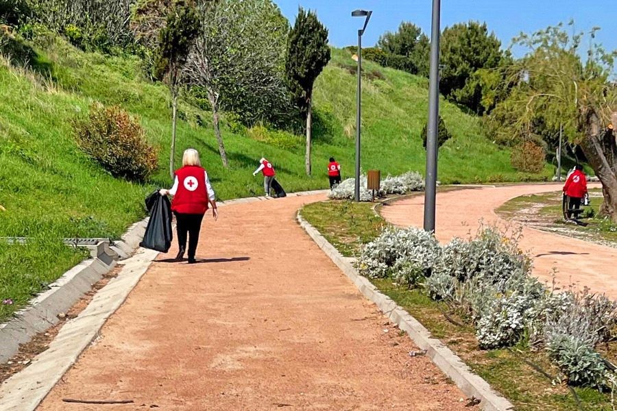 Οι εθελοντές του Π.Τ. ΕΕΣ Μυτιλήνης      