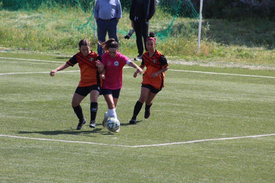 ΓΥΝΑΙΚΕΙΟ ΠΟΔΟΣΦΑΙΡΟ