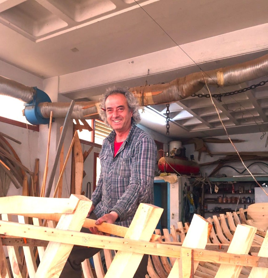 Ξυλοναυπηγική παράδοση στο Πλωμάρι