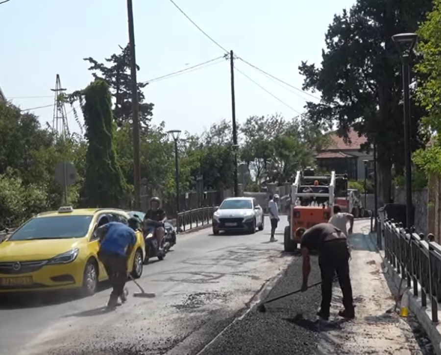 Η Ελ. Βενιζέλου δόθηκε στην κυκλοφορία
