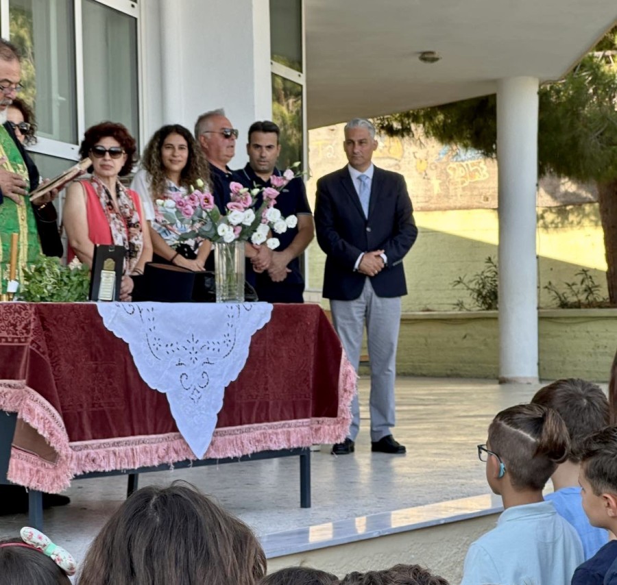 Χτύπησε το πρώτο κουδούνι