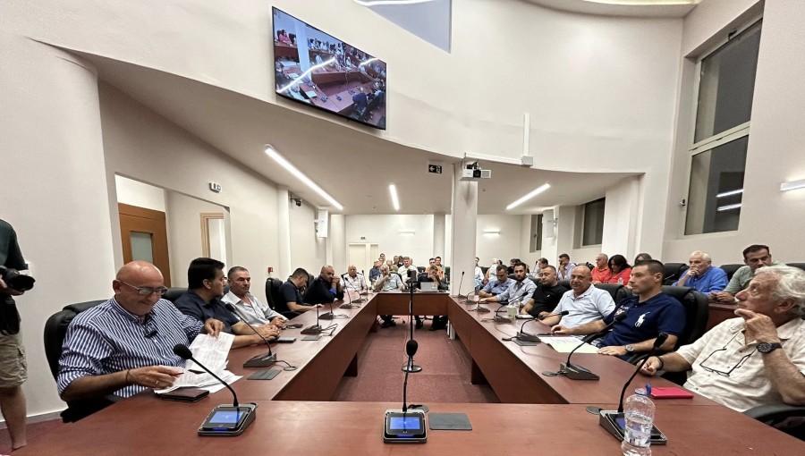 Εγκαίνια της νέας αίθουσας συνεδριάσεων στο δημαρχείο Καλλονής