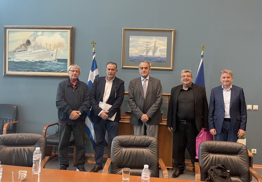 Συνάντηση Χ. Αθανασίου με Β. Κικίλια & φορτοεκφορτωτές