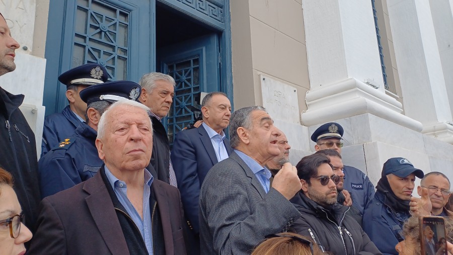 H απόφαση του ΥΠΑΑΤ για τον αφθώδη πυρετό στη Λέσβο