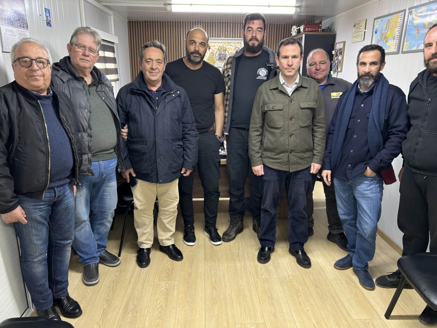 Κλιμάκιο του ΠΑΣΟΚ