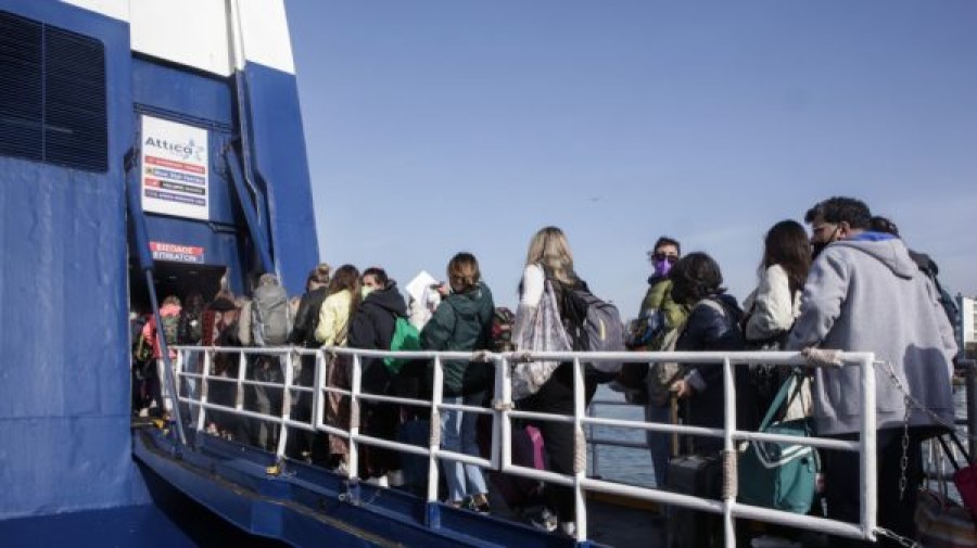 Σε αναπληρωτές εκπαιδευτικούς την περίοδο του Πάσχα