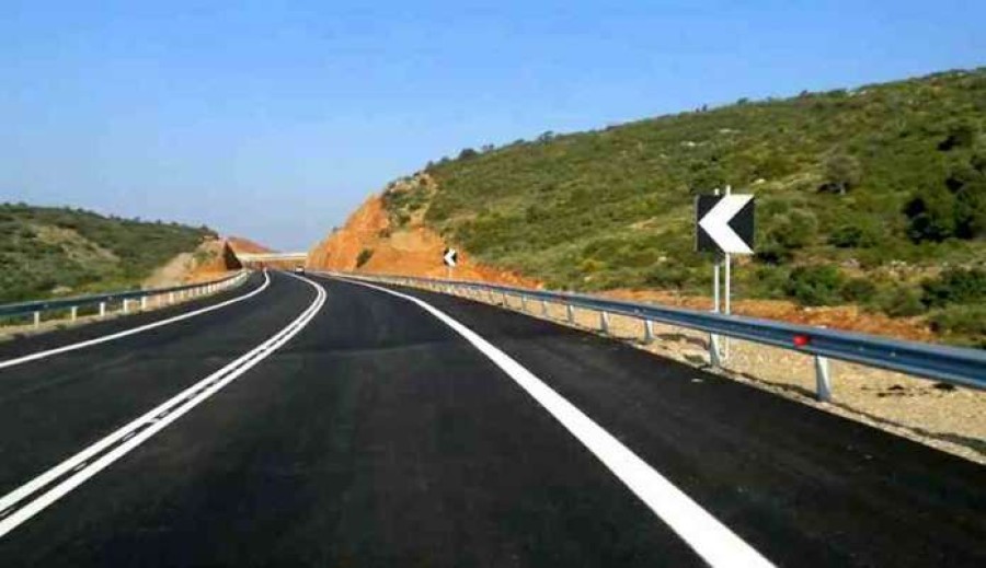 Οδικός άξονας Καλλονής – Πέτρας 