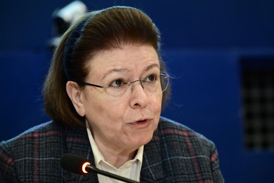 Η Λίνα Μενδώνη στη Λέσβο