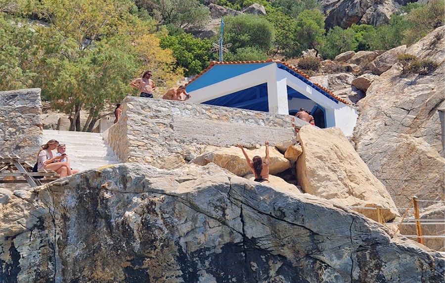 Αναστολή έναρξης εργασιών στο δρόμο για την Κρυφτή