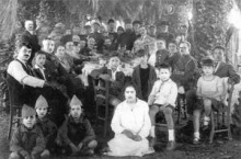 Πανηγυρική εκδήλωση στο Φοινικόδασος για τα εγκαίνια του ιερού Ναού της Παναγίας της Παναγιούδας ( 22/5/1927)