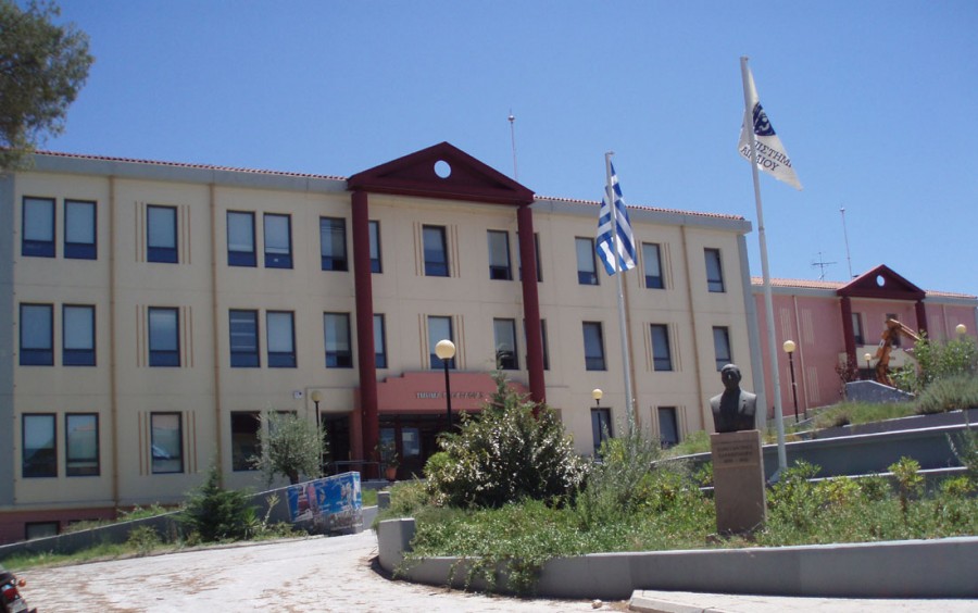 Καταργούνται(;) τα αγγλόφωνα προπτυχιακά τμήματα