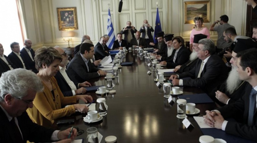 Ευρεία σύσκεψη στο Μαξίμου με Δημάρχους & Μητροπολίτες