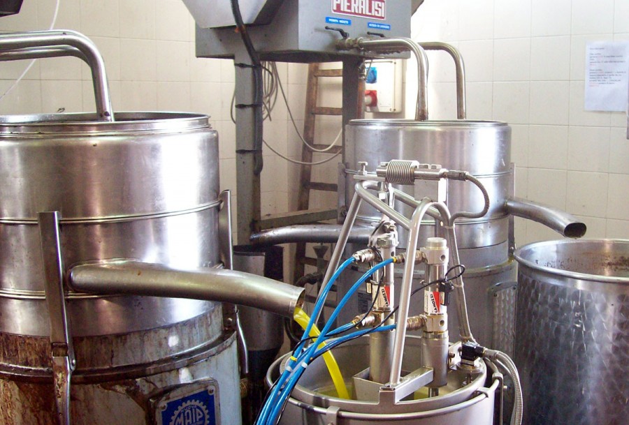 Σύσκεψη στο Υπουργείο για τα ελαιοτριβεία