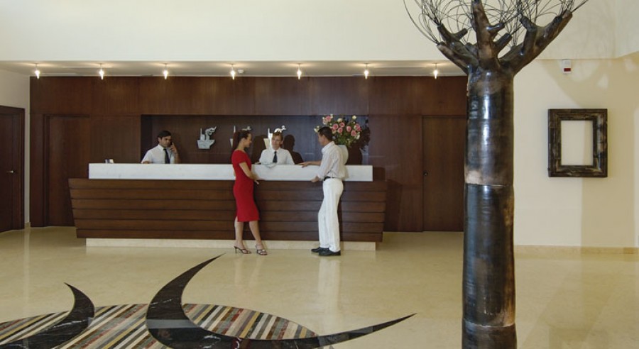 Η Ένωση Ξενοδόχων Λέσβου ανησυχεί