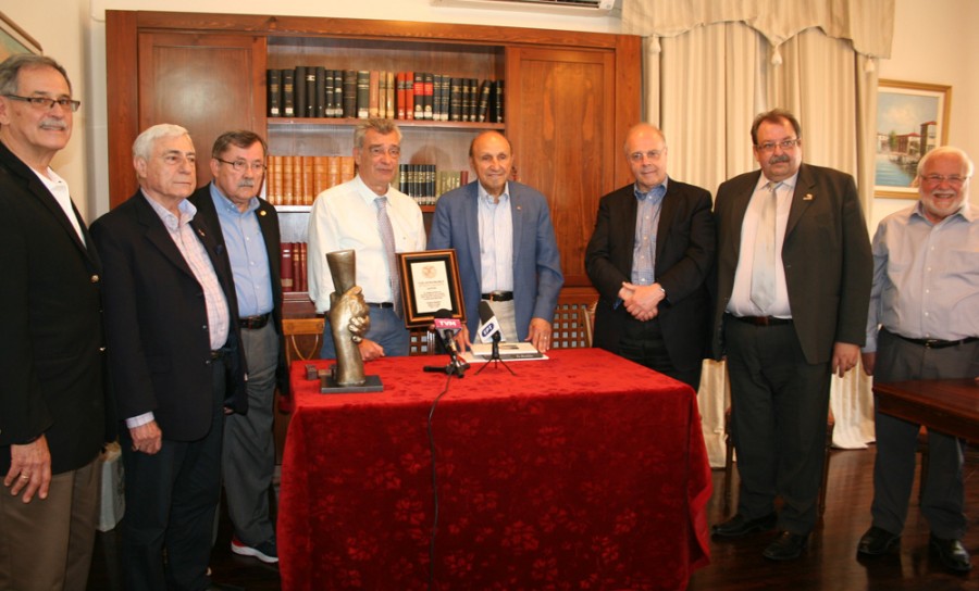 «Θα γίνουμε οι καλύτεροι πρεσβευτές του νησιού»