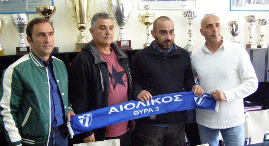 ΠΑΡΟΥΣΙΑΣΕ ΤΟΝ ΝΕΟ ΤΟΥ ΠΡΟΠΟΝΗΤΗ