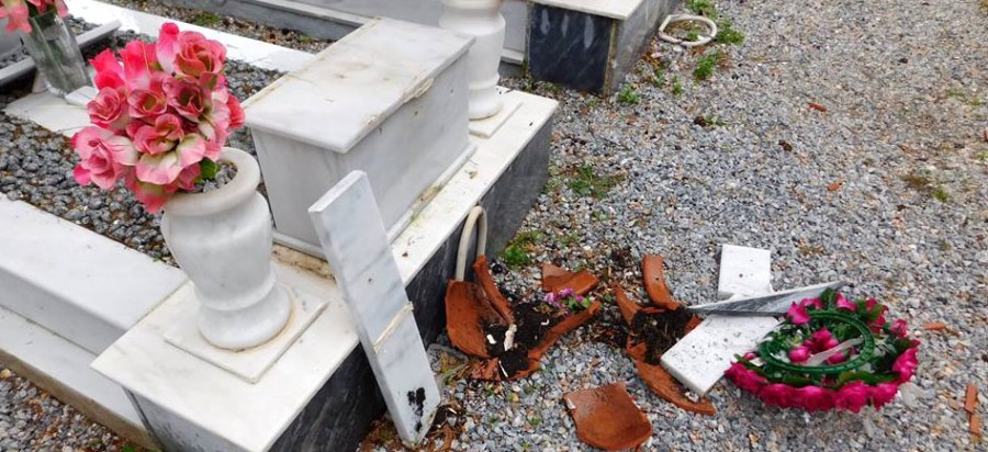 Στο κοιμητήριο της Μόριας