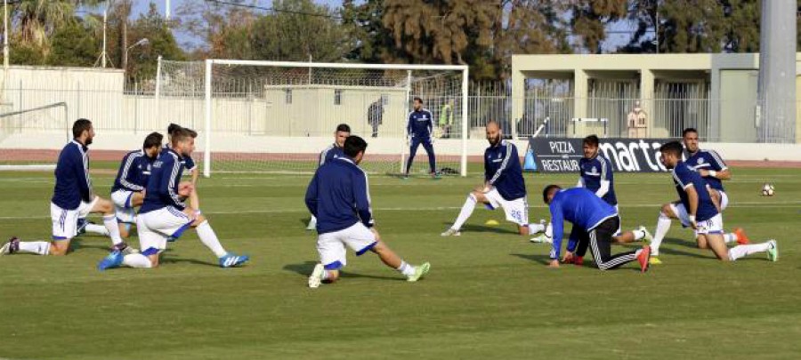 ΜΕ ΠΑΝΘΡΑΚΙΚΟ ΓΙΑ ΤΟ ΠΡΩΤΟ ΤΡΙΠΟΝΤΟ