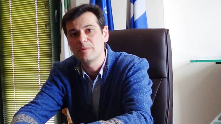 Ο Δήμαρχος Χίου υπερασπίζεται τον τόπο του