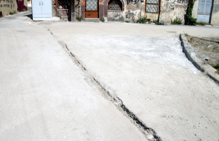 yποφέρουν σπίτια, μαγαζιά, πάσης φύσεως κτίσματα και όχι μόνο