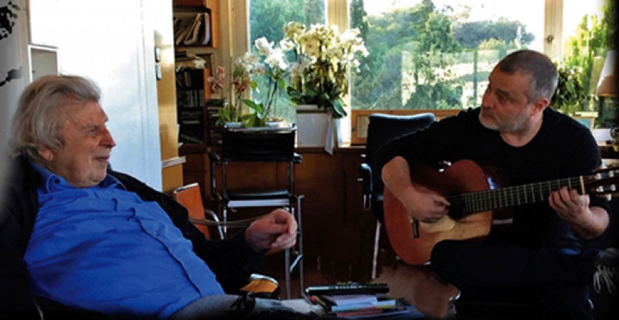 Ο Π. Μάργαρης ερμηνεύει Μίκη Θεοδωράκη