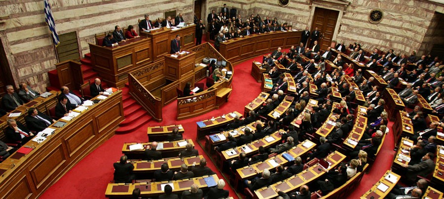 Στη Βουλή οι αυξήσεις των ροών