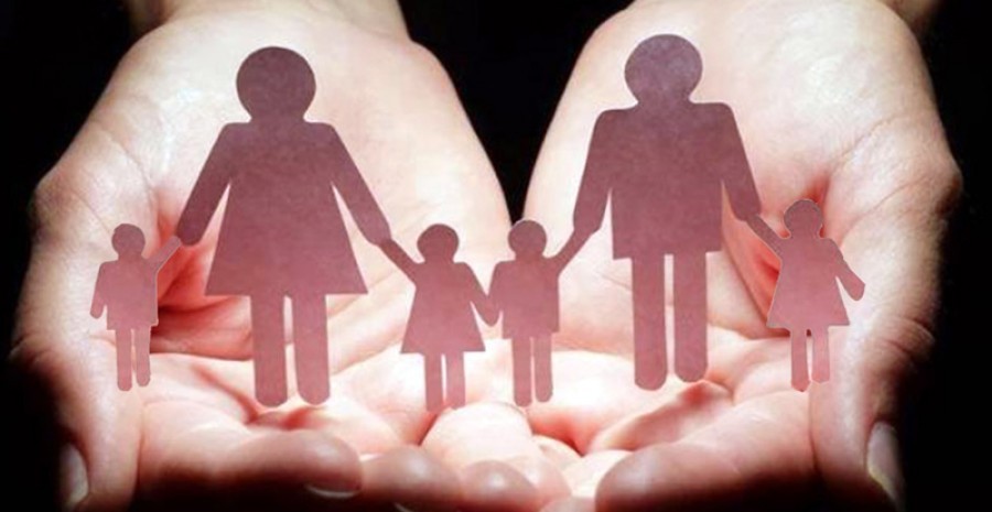 Στα γραφεία του Συνδέσμου (οδός Βουρνάζων αρ. 10) 9 π.μ. - 12 μ.