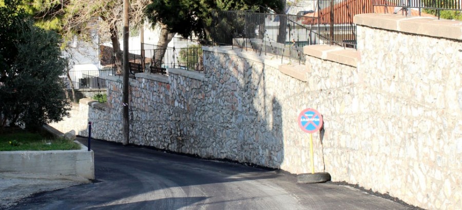 Aσφαλτόστρωσε ο Δήμος Λέσβου