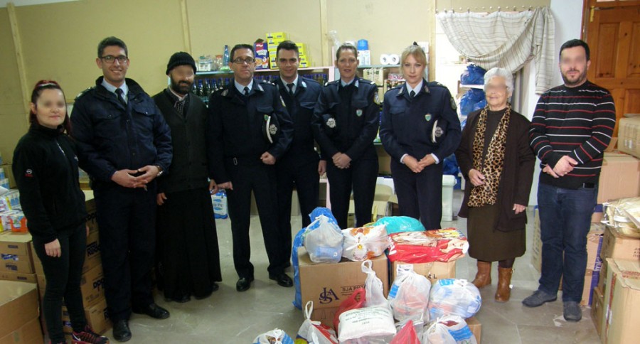 Pανελλήνια εθελοντική συγκέντρωση ειδών