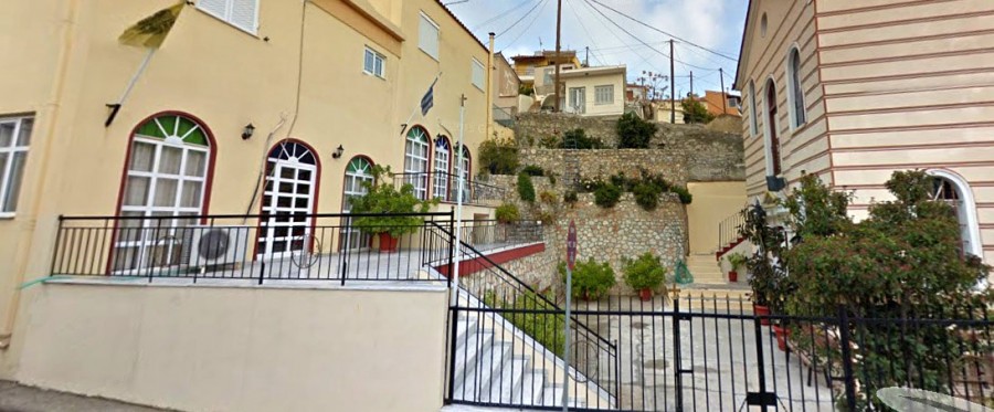 Στην αίθουσα συνεστιάσεων της εκκλησίας Ζωοδόχου Πηγής στη Λαγκάδα