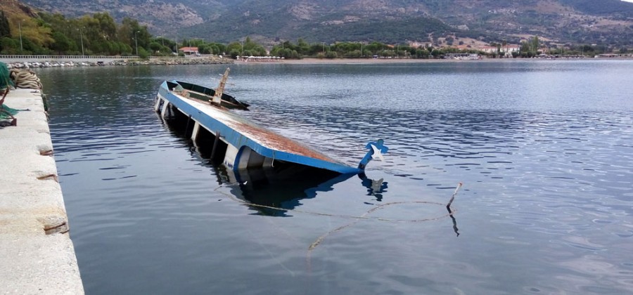 Βυθισμένο στο λιμάνι της Πέτρας