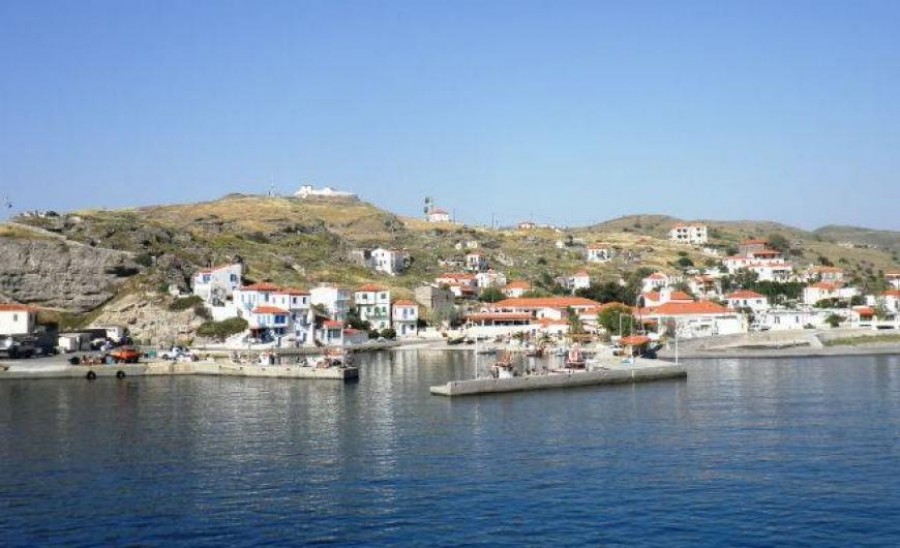 Τρεις φορείς