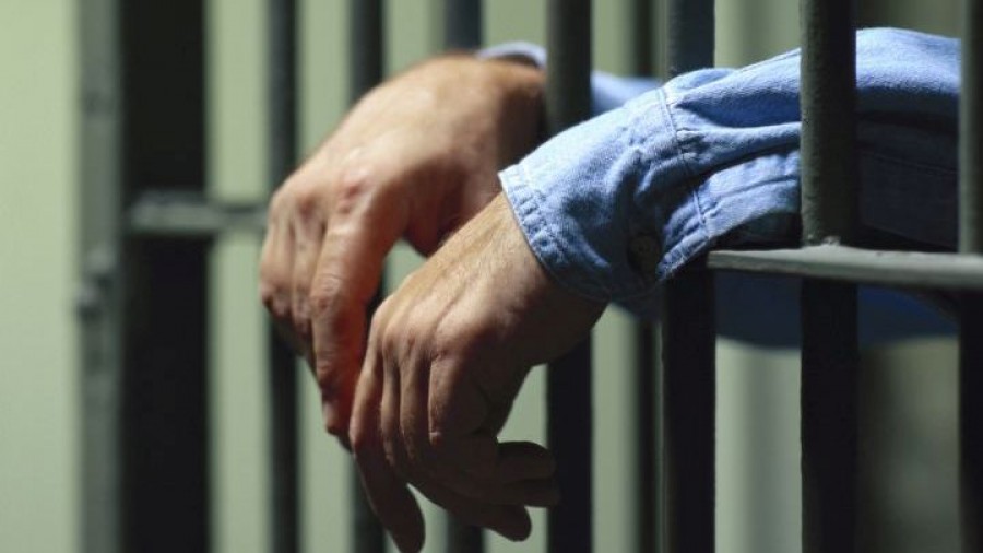 Κατασχέθηκαν δύο αυτοσχέδιες συσκευασίες με ηρωίνη 