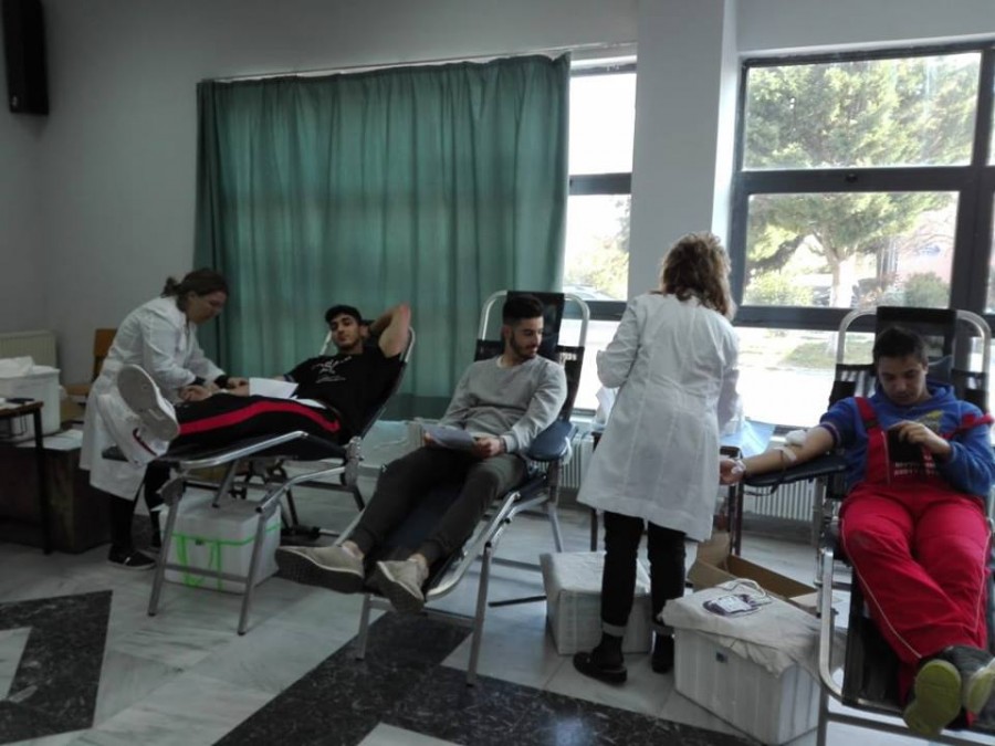 Αιμοδότησαν 31 μαθητές